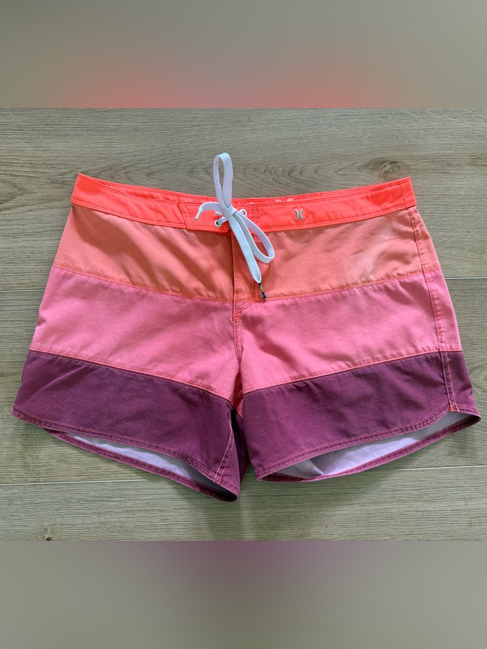 Hurley Phantom Women’s Boardshorts 30” Waist Colorblock Pink Purple